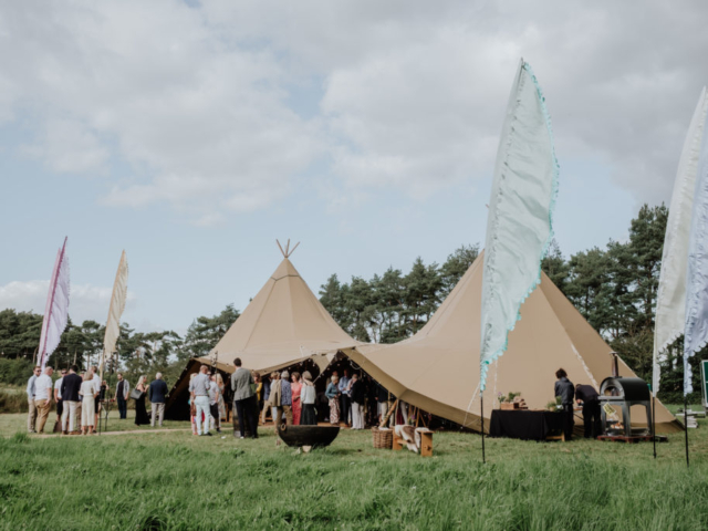 Lee Glasgow Wedding Photographer-Teepees and Tents