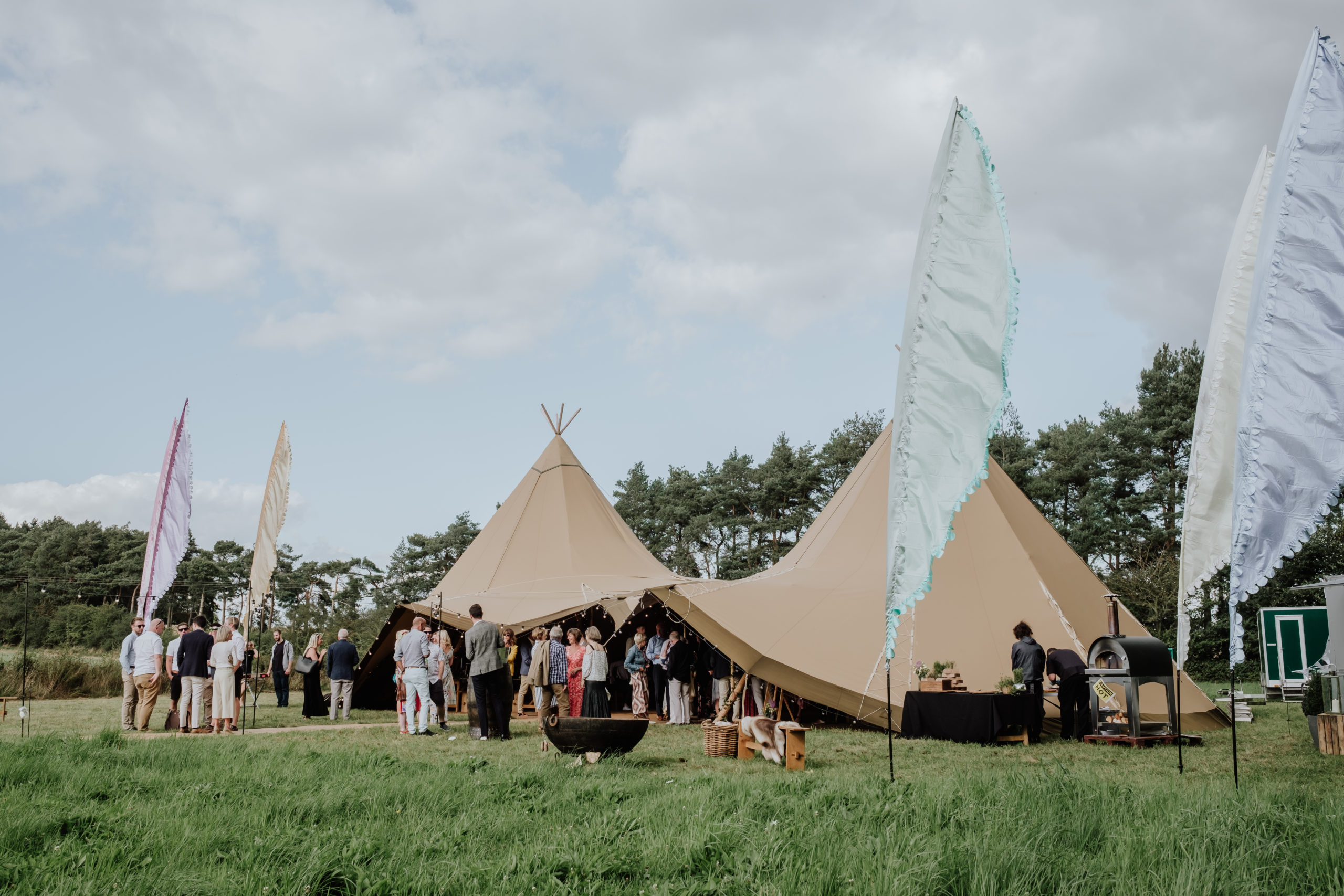 Lee Glasgow Wedding Photographer-Teepees and Tents